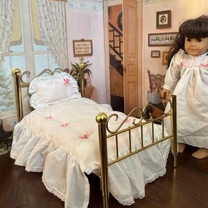 Samantha's Bed (Pleasant Company)